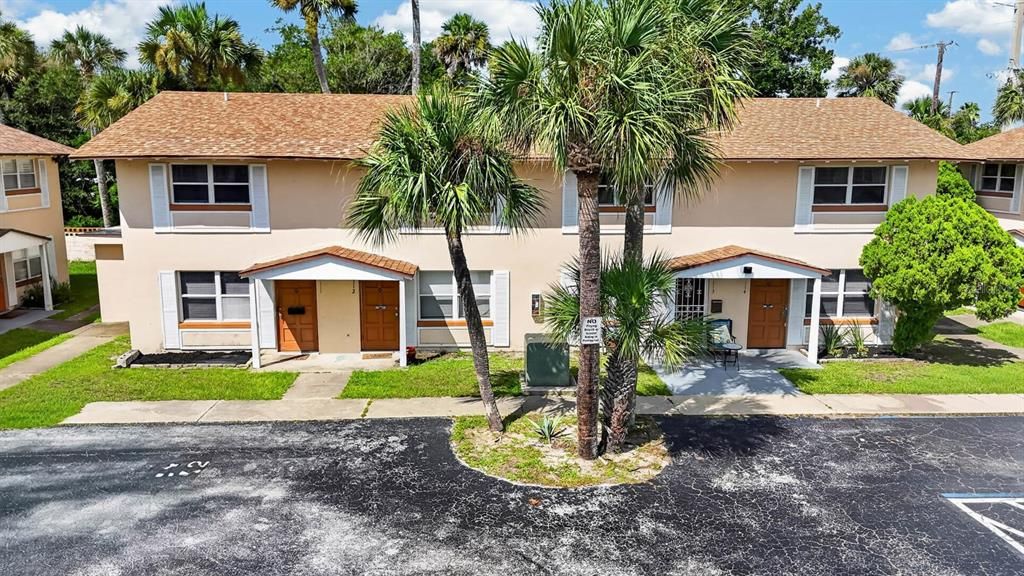 For Sale: $124,900 (2 beds, 1 baths, 960 Square Feet)