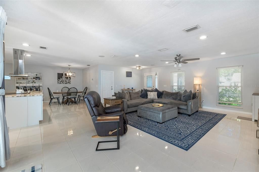 For Sale: $420,000 (4 beds, 2 baths, 1702 Square Feet)