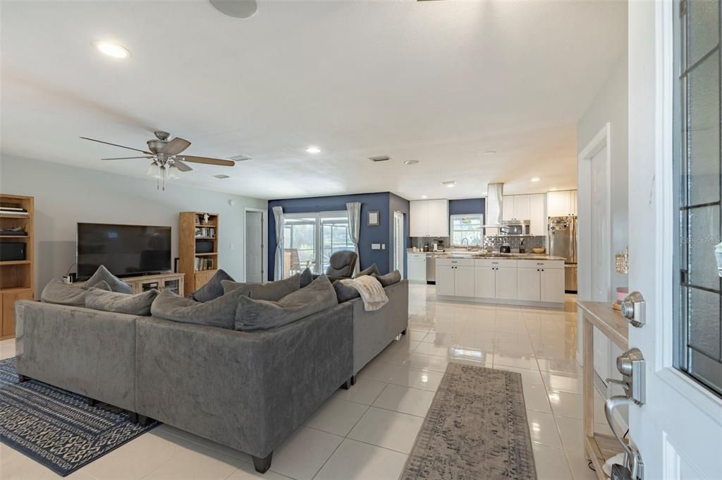 For Sale: $420,000 (4 beds, 2 baths, 1702 Square Feet)