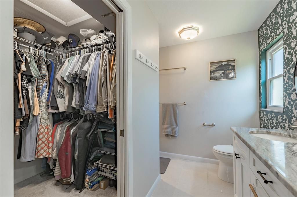 For Sale: $420,000 (4 beds, 2 baths, 1702 Square Feet)