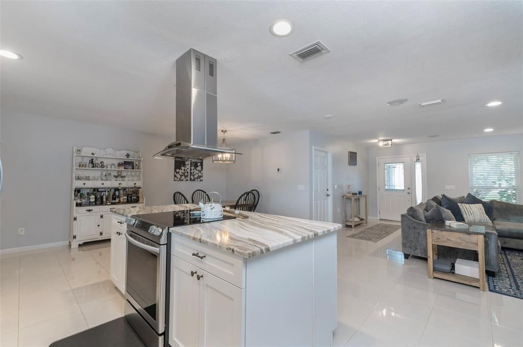 For Sale: $420,000 (4 beds, 2 baths, 1702 Square Feet)
