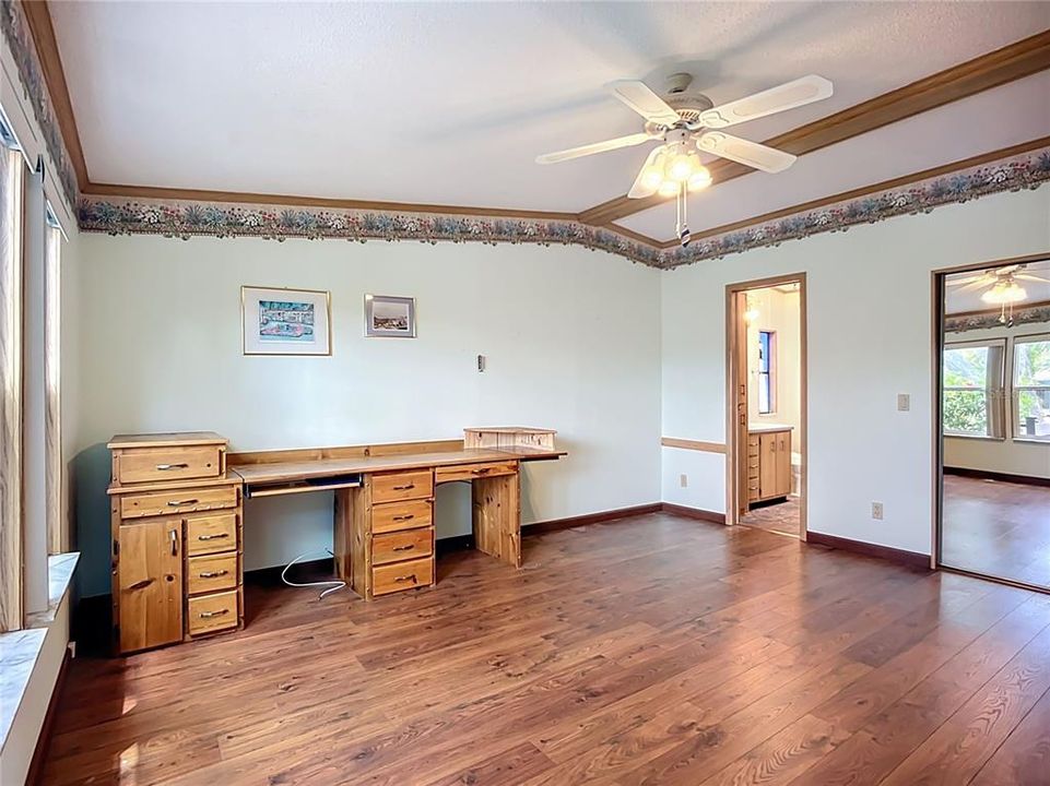 For Sale: $175,000 (2 beds, 2 baths, 1378 Square Feet)