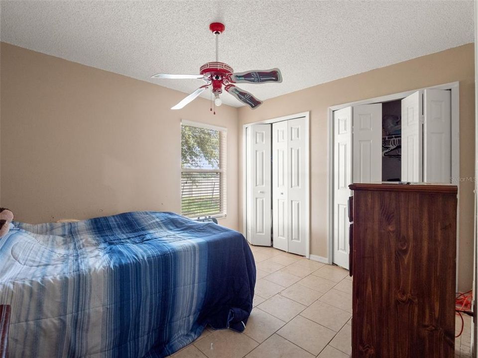 En Venta: $314,900 (4 camas, 2 baños, 1885 Pies cuadrados)