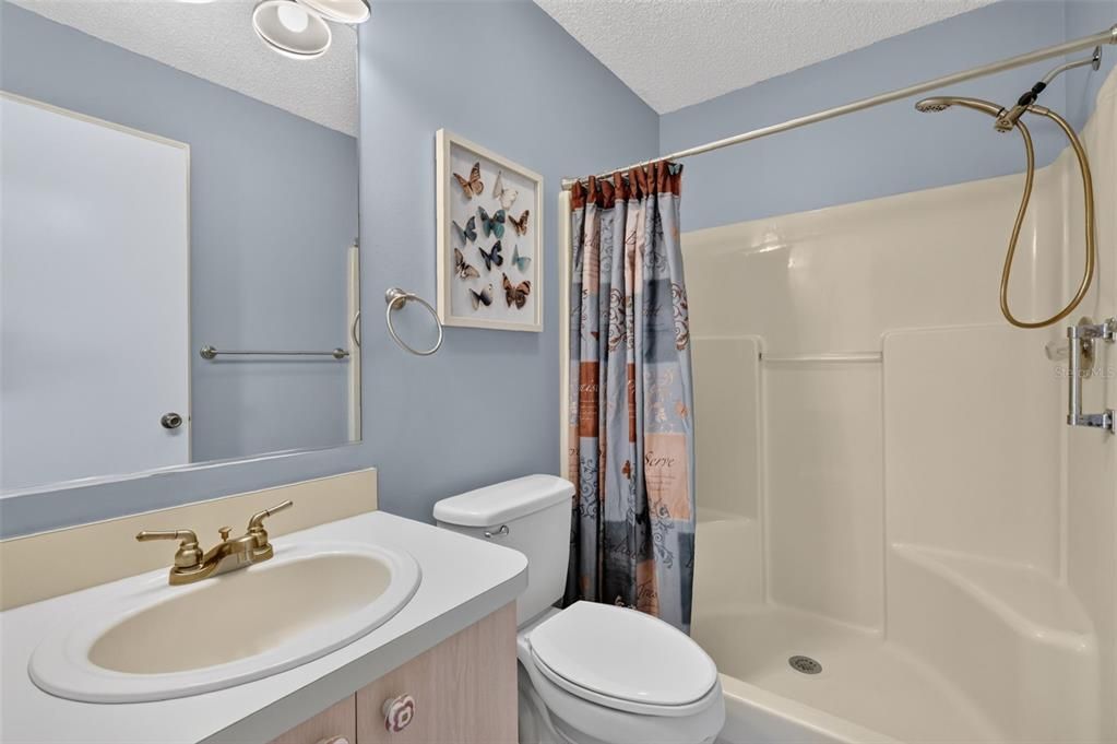 For Sale: $245,000 (2 beds, 2 baths, 1121 Square Feet)