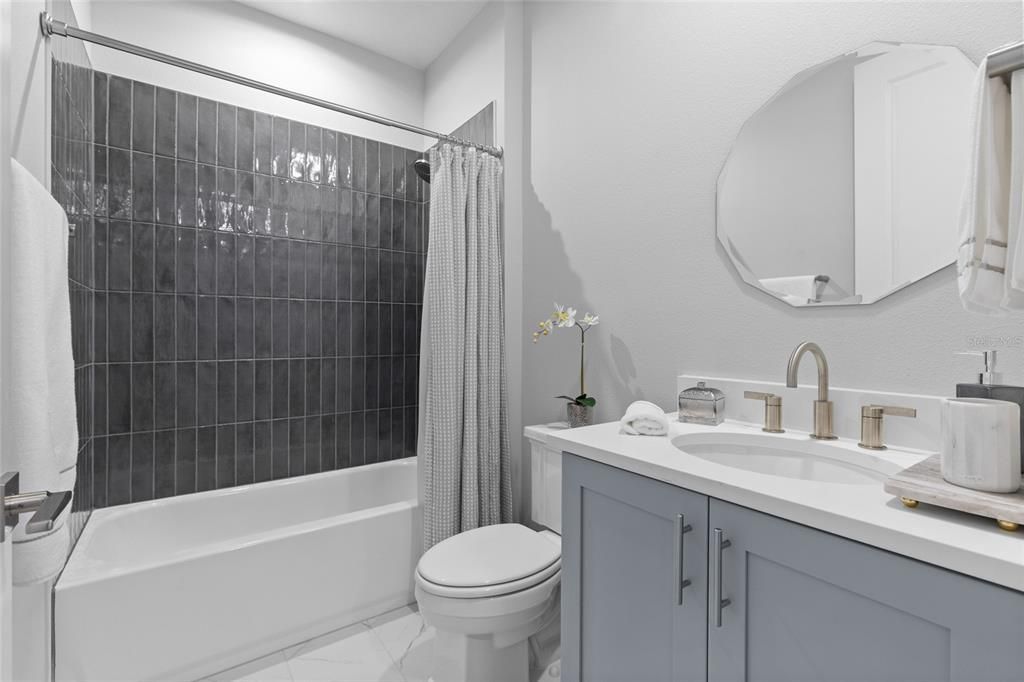 For Rent: $3,250 (3 beds, 2 baths, 2226 Square Feet)