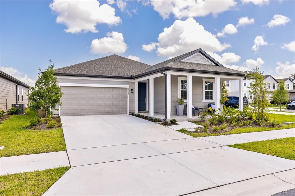 For Rent: $3,250 (3 beds, 2 baths, 2226 Square Feet)