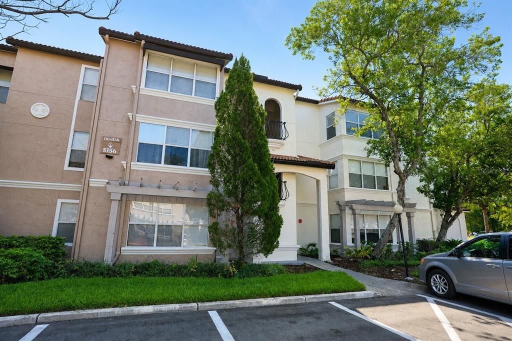 For Rent: $1,650 (2 beds, 2 baths, 1028 Square Feet)