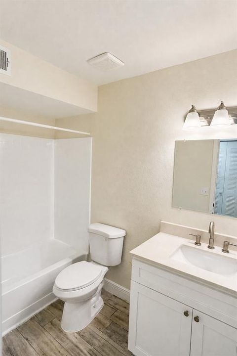 For Rent: $1,650 (2 beds, 2 baths, 1028 Square Feet)