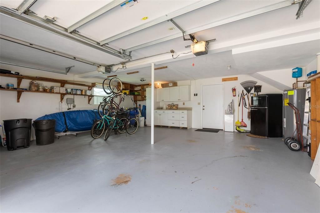 For Sale: $699,000 (4 beds, 2 baths, 2972 Square Feet)