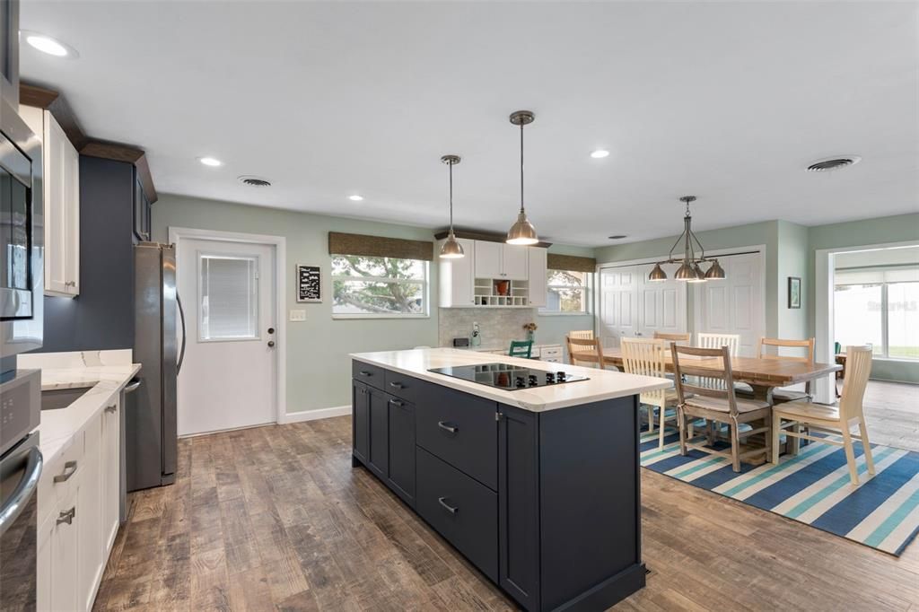 For Sale: $699,000 (4 beds, 2 baths, 2972 Square Feet)