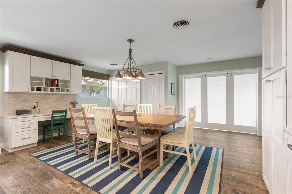 For Sale: $699,000 (4 beds, 2 baths, 2972 Square Feet)