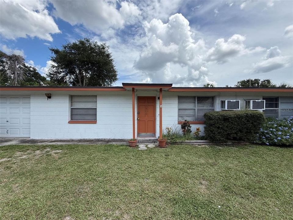 For Sale: $299,900 (0 beds, 0 baths, 1600 Square Feet)