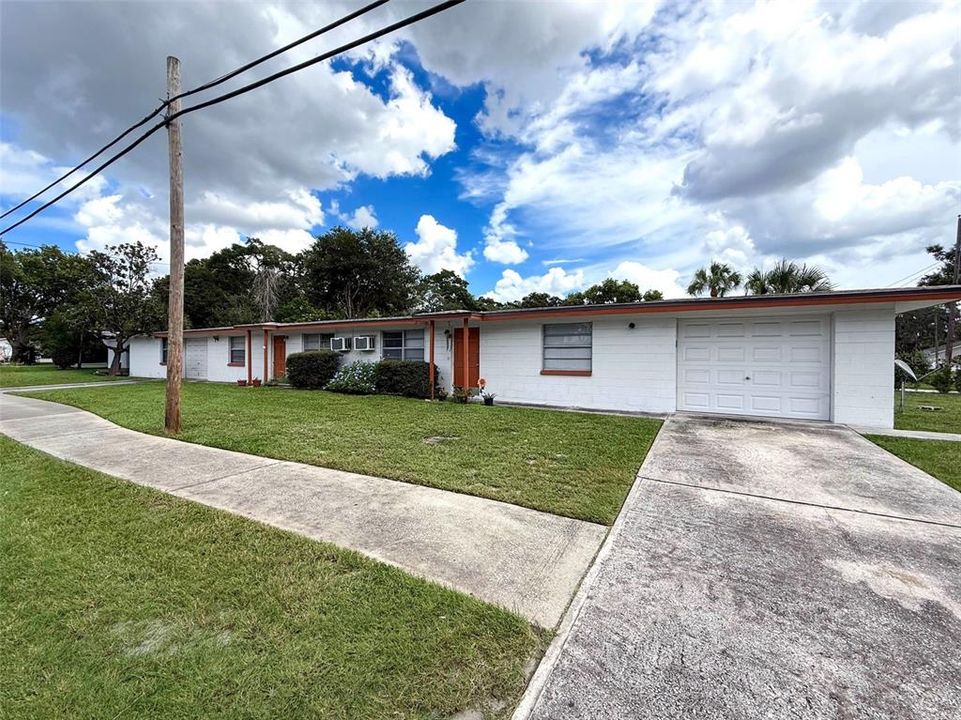 For Sale: $299,900 (0 beds, 0 baths, 1600 Square Feet)