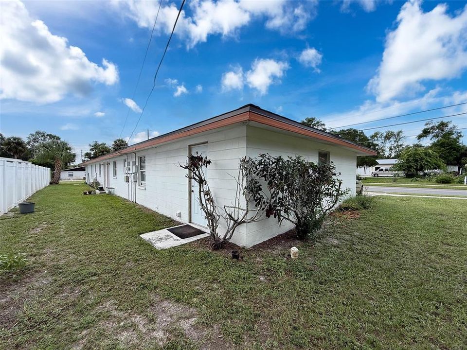 For Sale: $299,900 (0 beds, 0 baths, 1600 Square Feet)