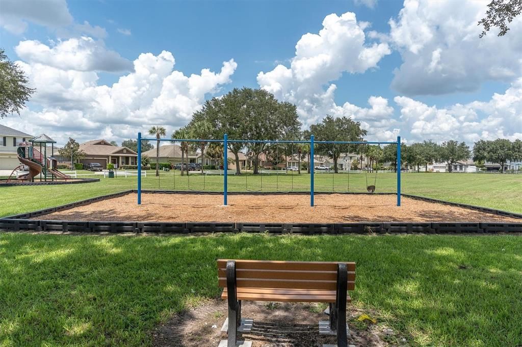 En Venta: $335,000 (4 camas, 2 baños, 1846 Pies cuadrados)