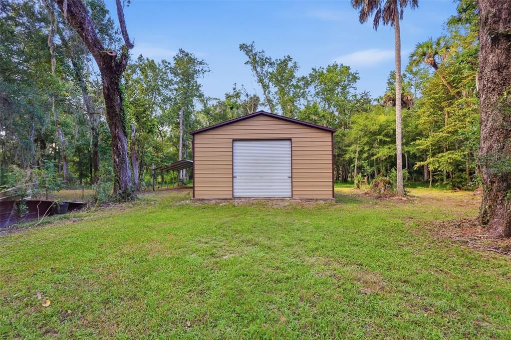 For Sale: $450,000 (3 beds, 2 baths, 1456 Square Feet)