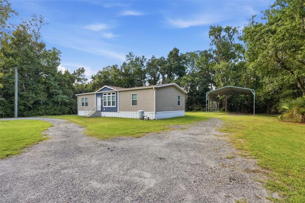 For Sale: $450,000 (3 beds, 2 baths, 1456 Square Feet)