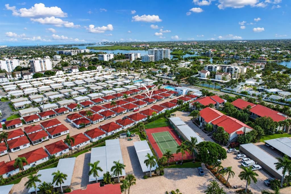 На продажу: $615,000 (2 спален, 1 ванн, 836 Квадратных фут)