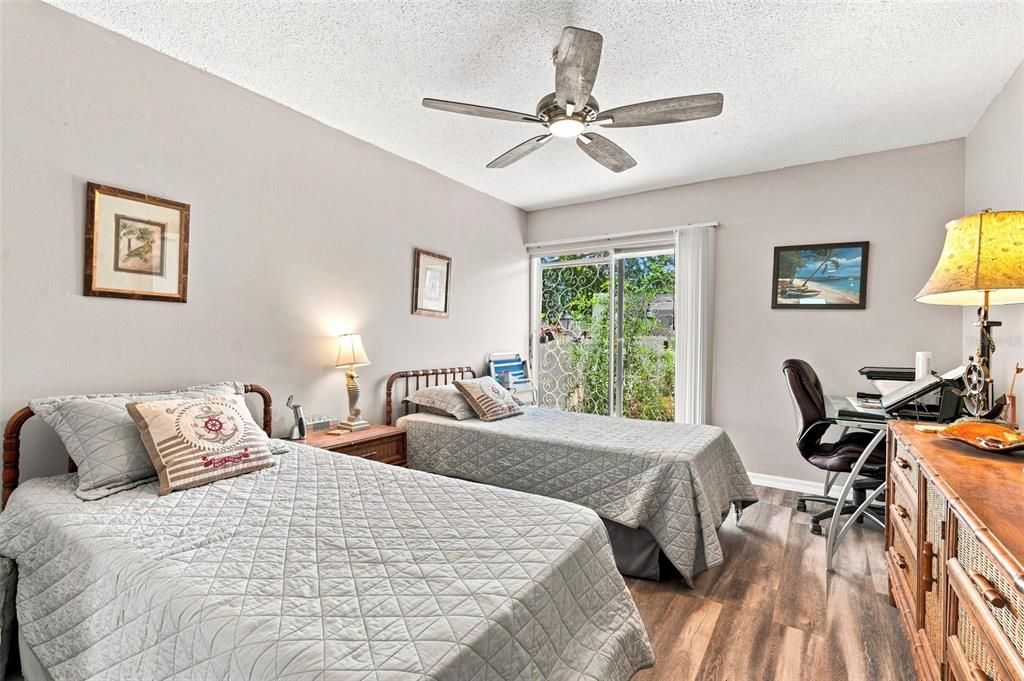 En Venta: $179,900 (2 camas, 2 baños, 1270 Pies cuadrados)