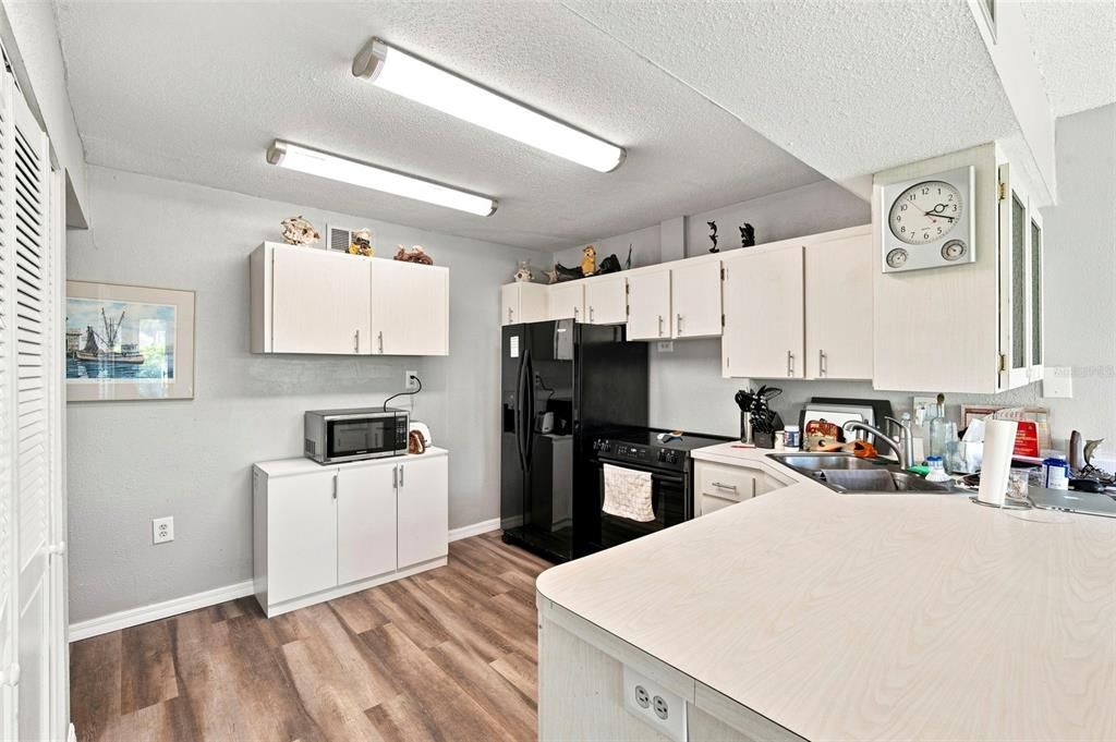 En Venta: $179,900 (2 camas, 2 baños, 1270 Pies cuadrados)