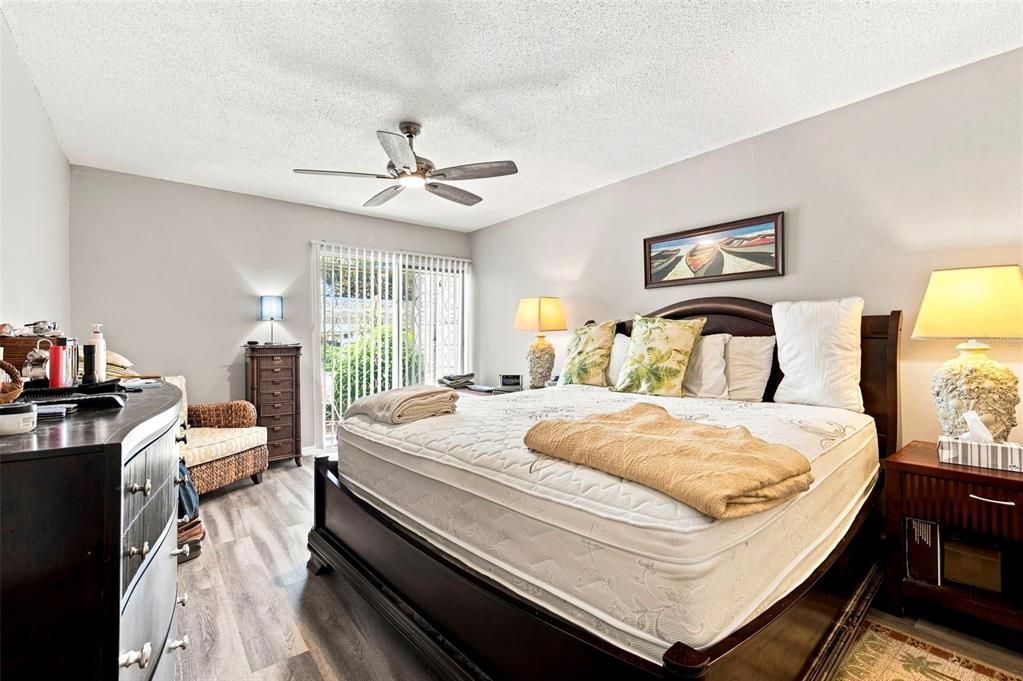 En Venta: $179,900 (2 camas, 2 baños, 1270 Pies cuadrados)