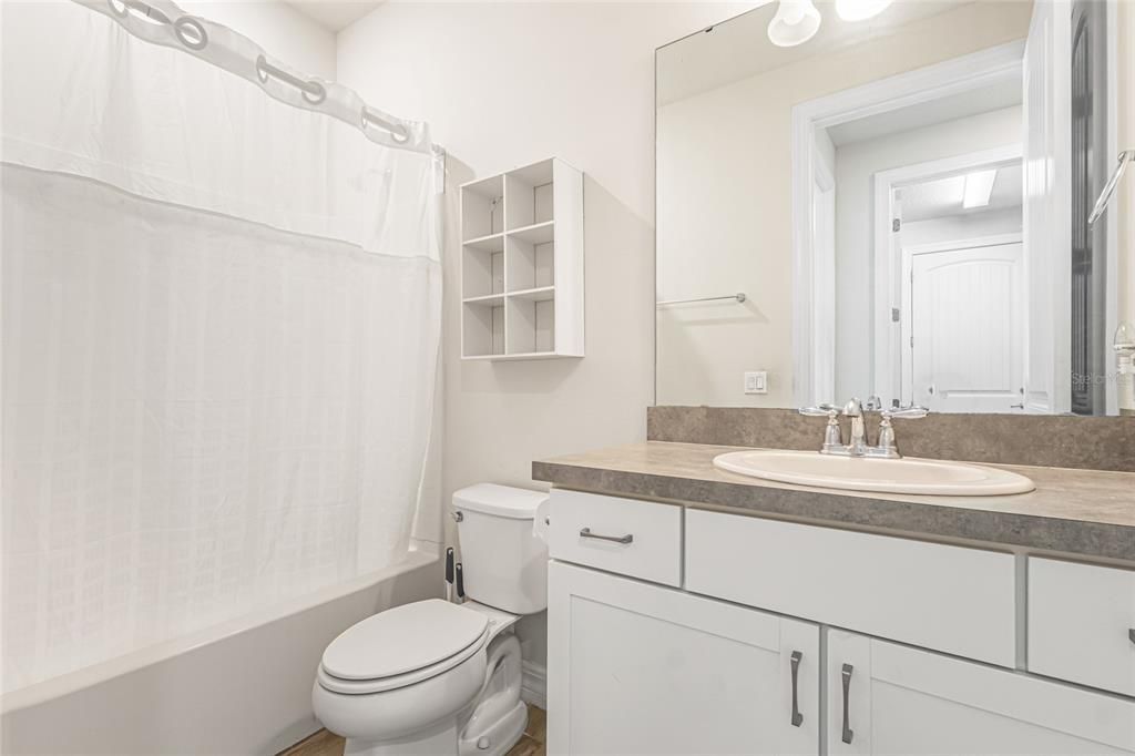 В аренду: $2,800 (3 спален, 3 ванн, 2496 Квадратных фут)