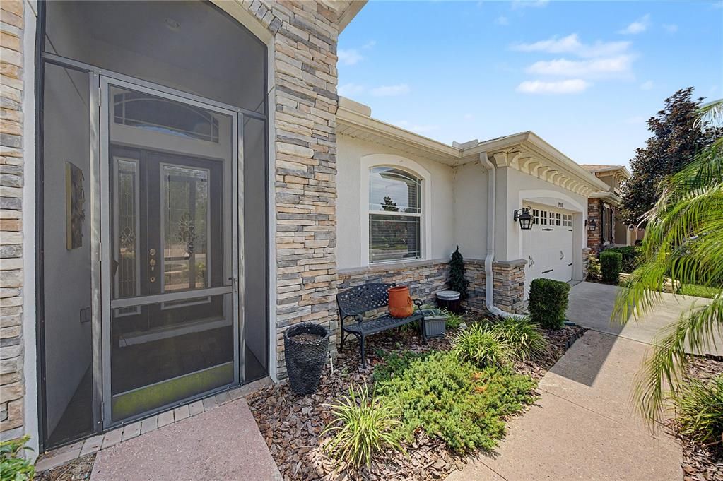 For Sale: $425,000 (3 beds, 2 baths, 1973 Square Feet)