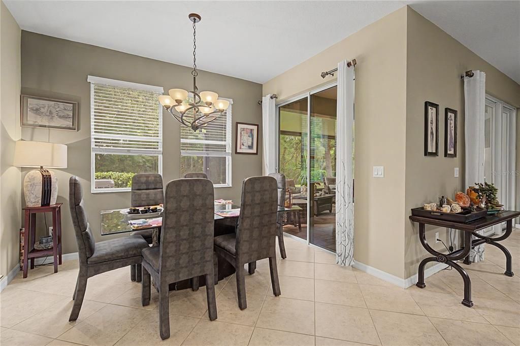 For Sale: $425,000 (3 beds, 2 baths, 1973 Square Feet)