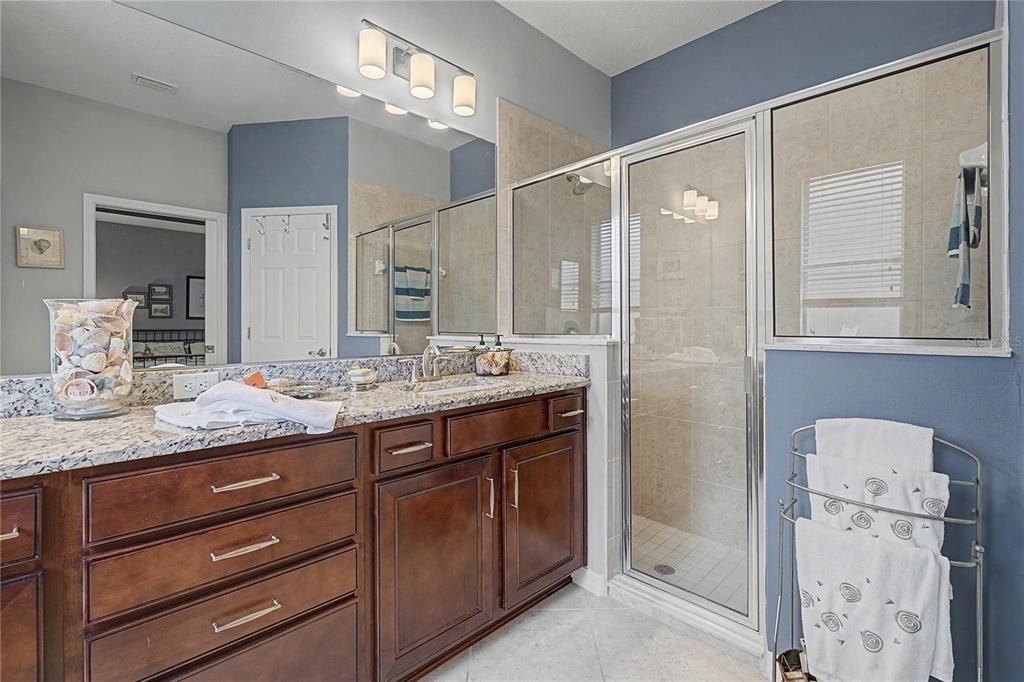 For Sale: $425,000 (3 beds, 2 baths, 1973 Square Feet)