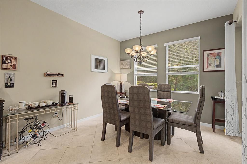 For Sale: $425,000 (3 beds, 2 baths, 1973 Square Feet)