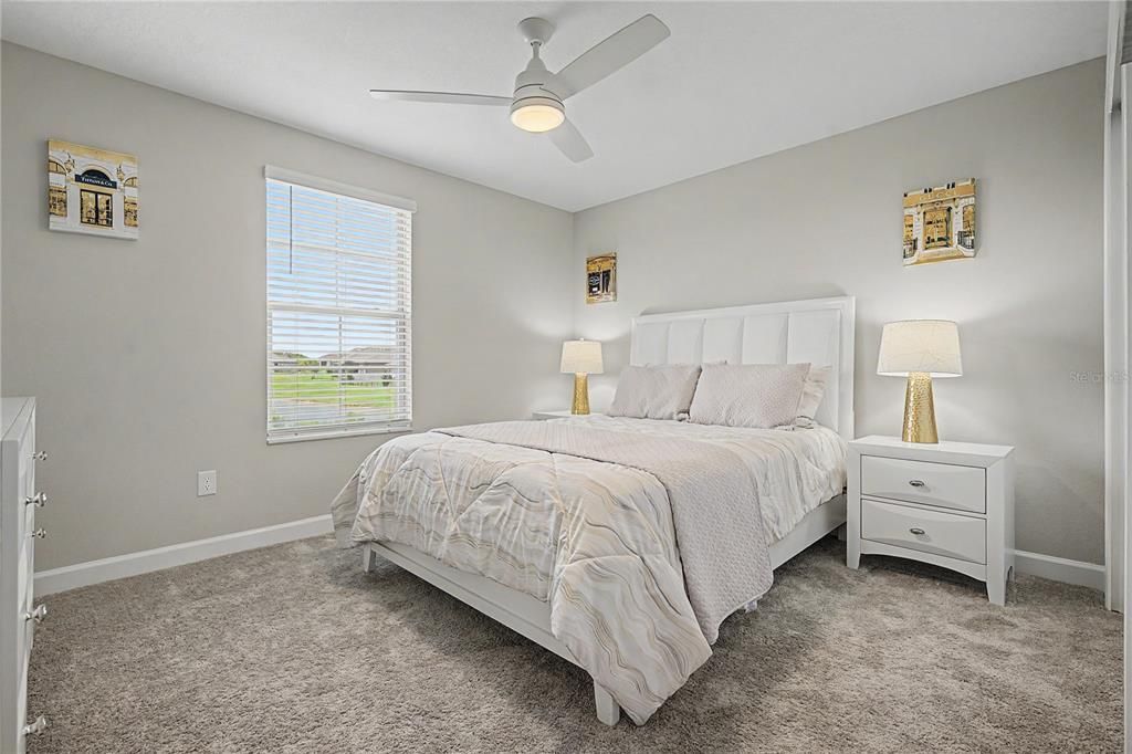 For Sale: $350,000 (2 beds, 2 baths, 1747 Square Feet)