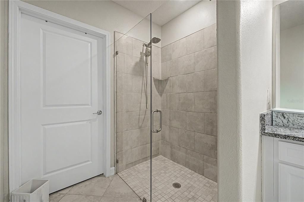 For Sale: $350,000 (2 beds, 2 baths, 1747 Square Feet)