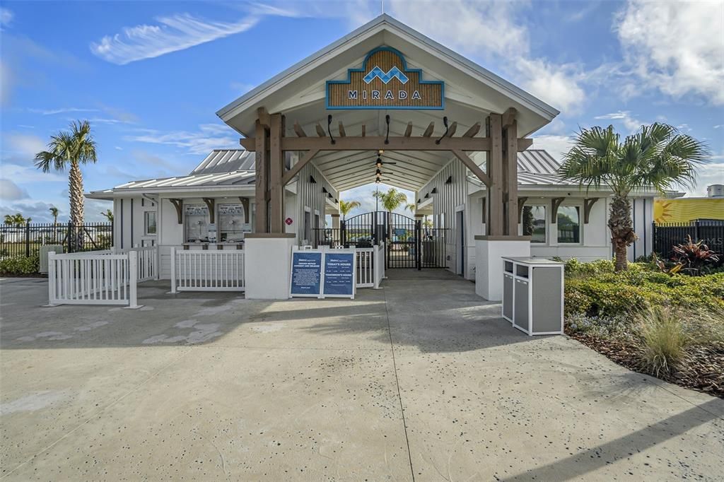 For Sale: $350,000 (2 beds, 2 baths, 1747 Square Feet)