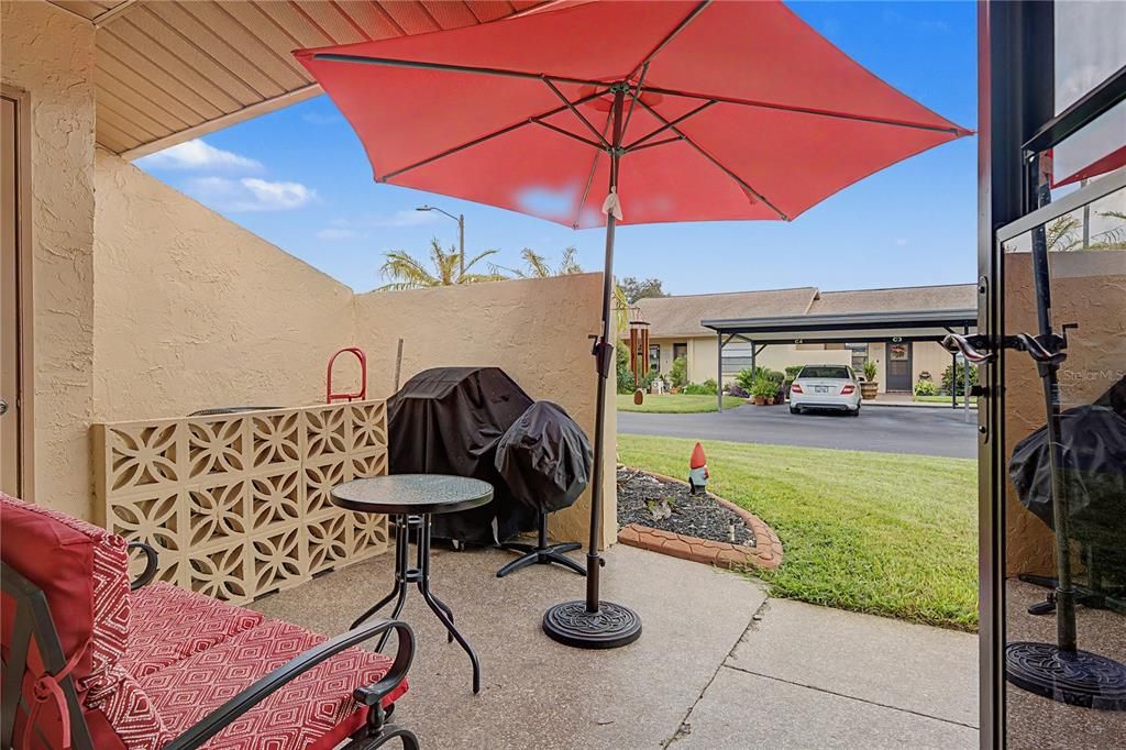 For Sale: $200,000 (2 beds, 2 baths, 1094 Square Feet)