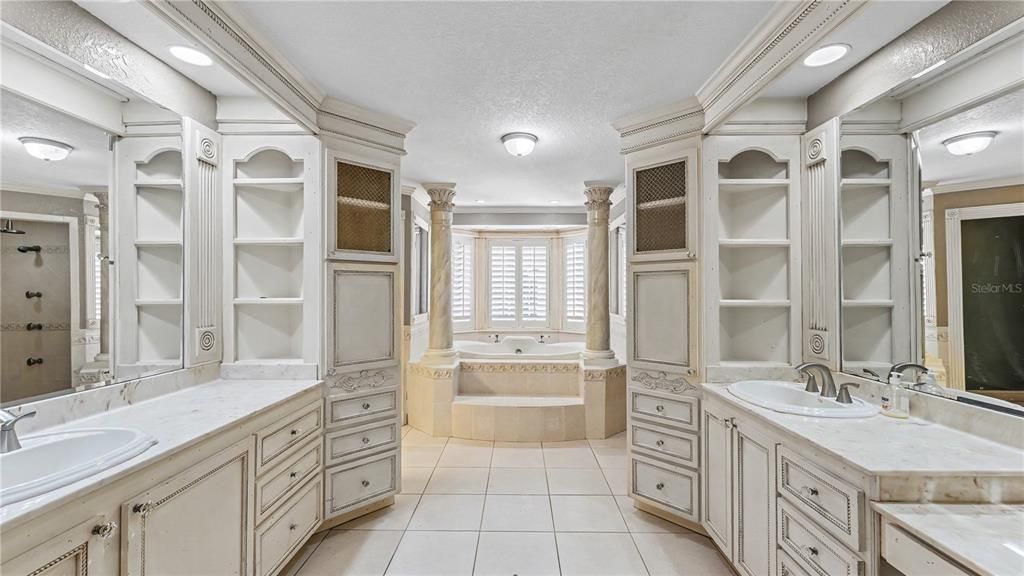 На продажу: $974,900 (5 спален, 3 ванн, 4420 Квадратных фут)