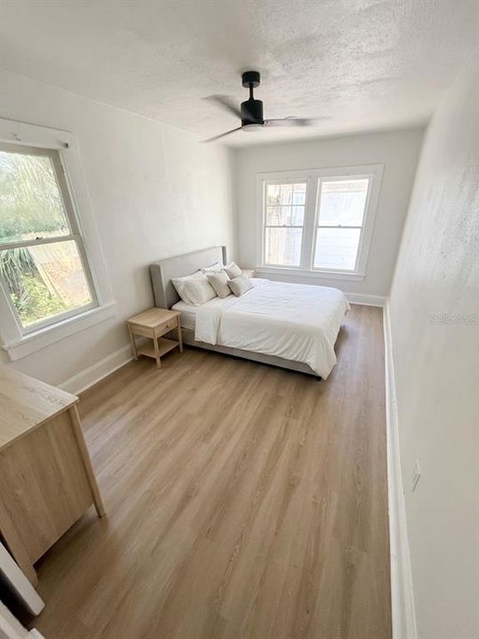 For Rent: $2,895 (3 beds, 1 baths, 1037 Square Feet)