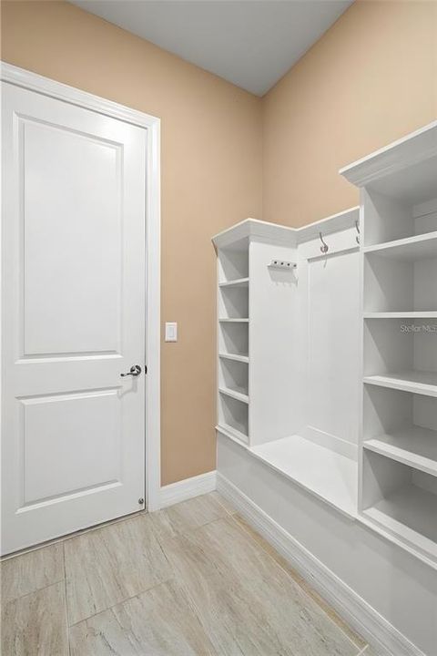 For Sale: $1,200,000 (3 beds, 2 baths, 2965 Square Feet)