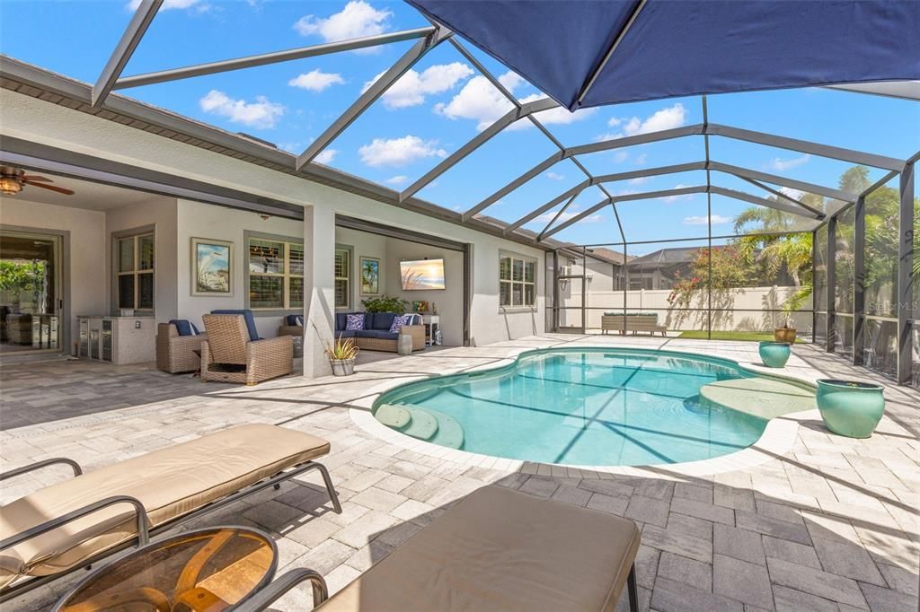 For Sale: $1,200,000 (3 beds, 2 baths, 2965 Square Feet)