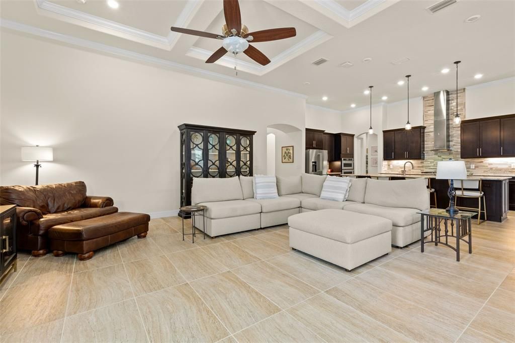 For Sale: $1,200,000 (3 beds, 2 baths, 2965 Square Feet)