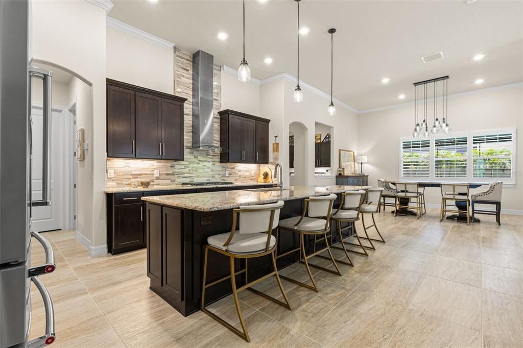 For Sale: $1,200,000 (3 beds, 2 baths, 2965 Square Feet)