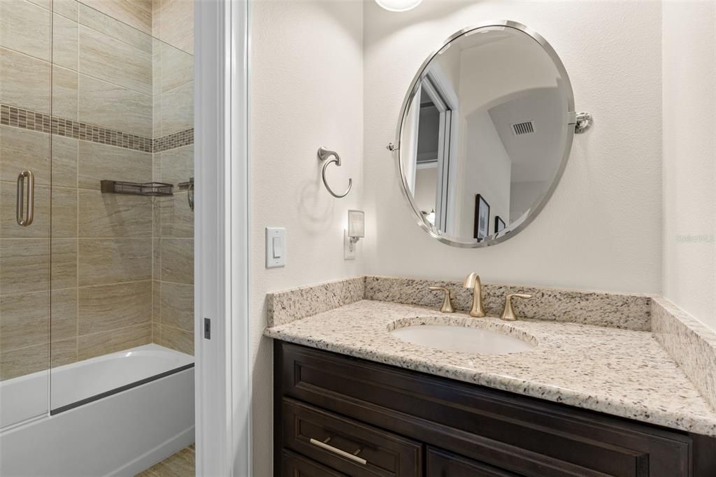 For Sale: $1,200,000 (3 beds, 2 baths, 2965 Square Feet)
