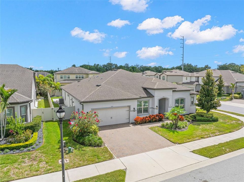 For Sale: $1,200,000 (3 beds, 2 baths, 2965 Square Feet)