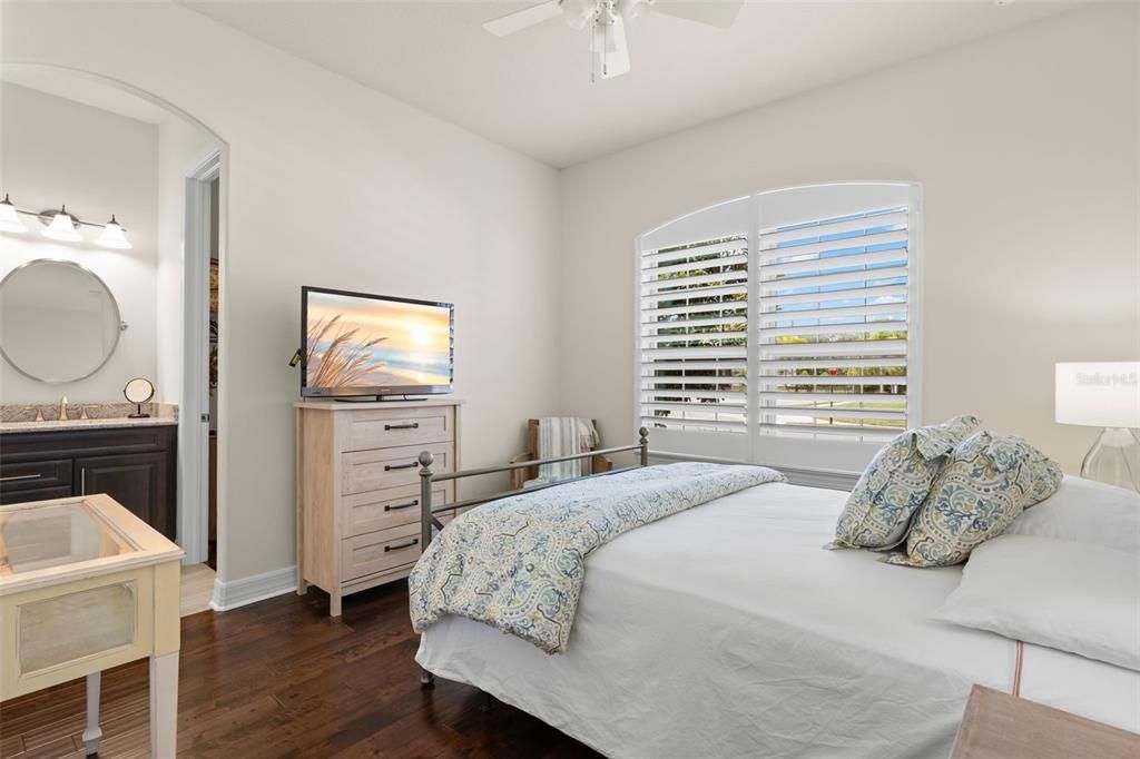 For Sale: $1,200,000 (3 beds, 2 baths, 2965 Square Feet)
