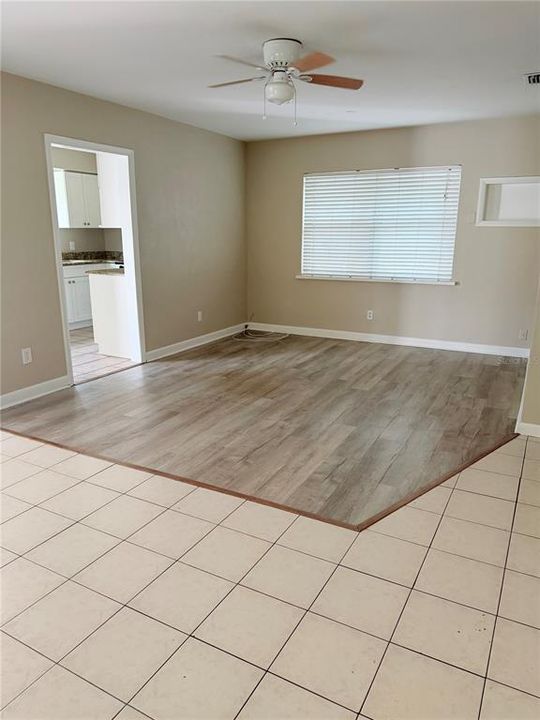 For Rent: $2,150 (2 beds, 1 baths, 1107 Square Feet)