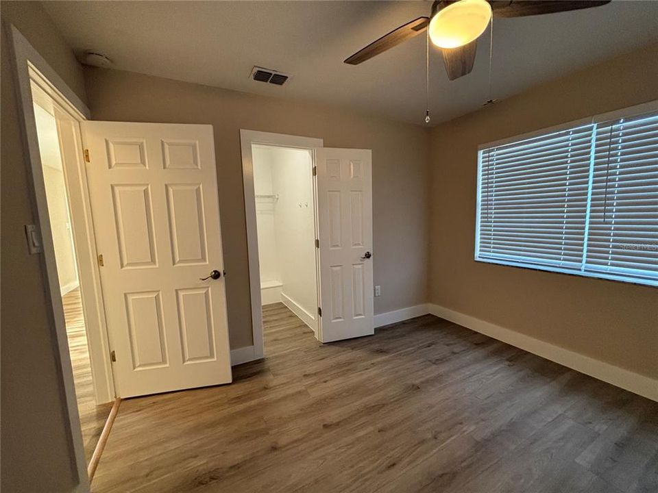 For Sale: $224,900 (2 beds, 2 baths, 1130 Square Feet)