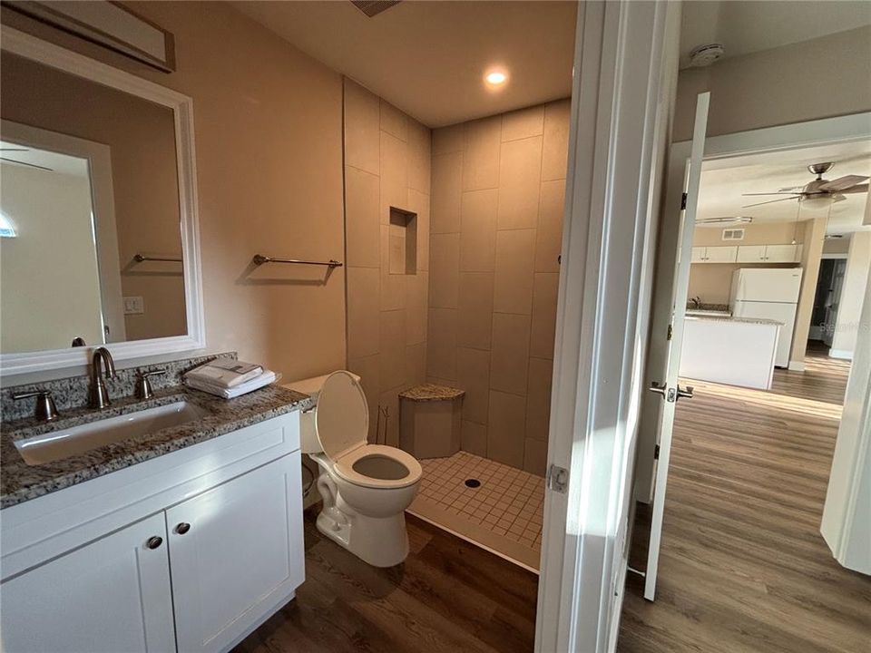 For Sale: $224,900 (2 beds, 2 baths, 1130 Square Feet)