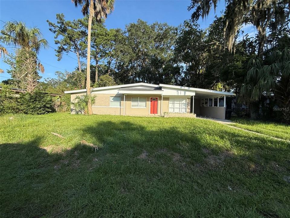 For Sale: $193,000 (3 beds, 1 baths, 1176 Square Feet)