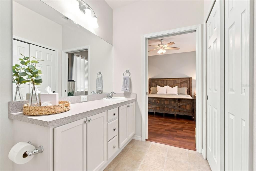 For Sale: $420,000 (3 beds, 2 baths, 1700 Square Feet)