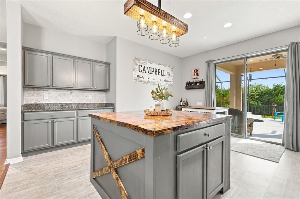For Sale: $420,000 (3 beds, 2 baths, 1700 Square Feet)