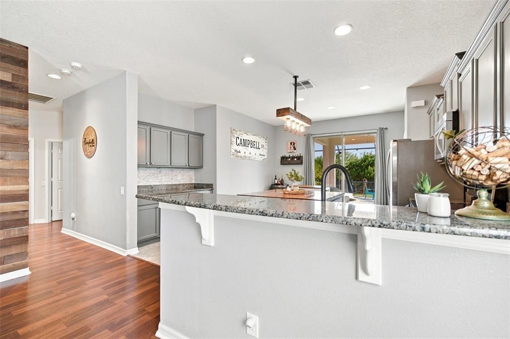 For Sale: $420,000 (3 beds, 2 baths, 1700 Square Feet)